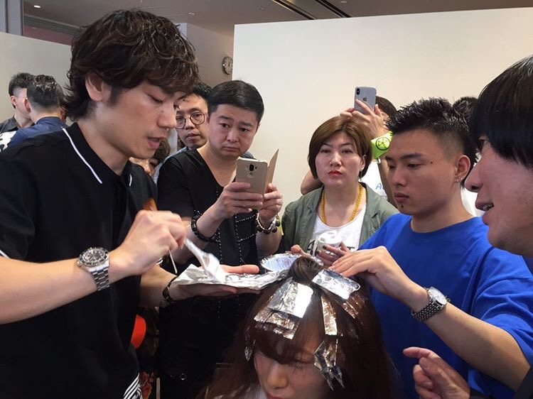 オフィスで浮かない 大人ハイライト 恵比寿の美容室 美容院 Nove Lina オフィシャルホームページ